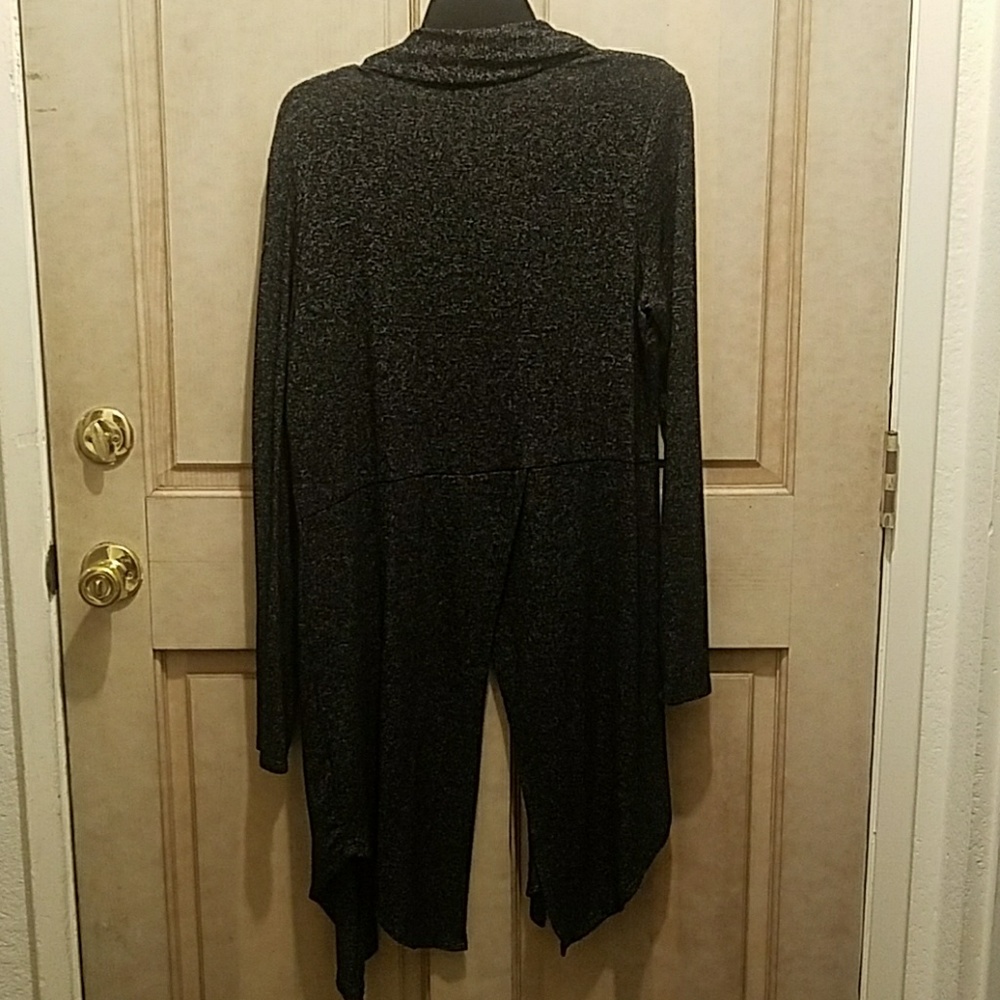 Cardigan - Picture 2 of 6